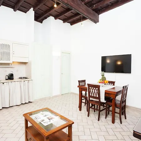 Tritone 91 Apartments-2